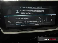 Usado Peugeot 2008 Active 100 CV (73 kW) 2023 Gris / plata SUV