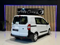 Usado Ford Tourneo Courier Ambiente 75 CV (55 kW) 2017 Blanco Monovolumen