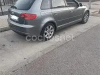 Usado Audi A3 Sportback Attraction 105 CV (77 kW) 2011 Gris / plata Utilitario