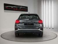 Usado Audi Q2 S-Line 150 CV (110 kW) 2024 Gris / plata SUV