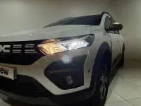 Usado Dacia Jogger Extreme 120 CV (88 kW) 2026 Blanco Monovolumen
