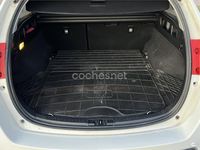 Usado Toyota Auris Active 132 CV (97 kW) 2015 Blanco Familiar