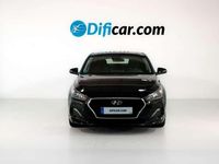 Usado Hyundai i30 121 CV (88 kW) 2019 Negro Berlina