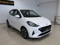Usado Hyundai i10 67 CV (49 kW) 2024 Blanco Utilitario