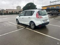 Usado Renault Scénic III 95 CV (69 kW) 2011 Blanco Monovolumen