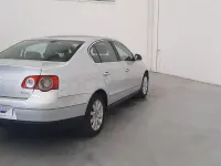 Usado VW Passat Advance 140 CV (102 kW) 2005 Gris / plata Berlina