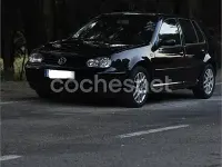 Usado VW Golf IV Highline 130 CV (95 kW) 2003 Negro Berlina