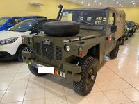 Usado Land Rover Defender 111 CV (81 kW) 1994 Verde SUV