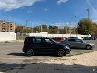 Usado Skoda Yeti Active 105 CV (77 kW) 2010 Negro SUV