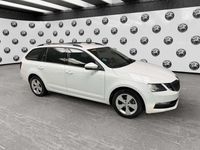 Usado Skoda Octavia Ambition 131 CV (96 kW) 2020 Blanco Familiar