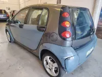 Usado Smart ForFour Pure 95 CV (69 kW) 2006 Azul Utilitario