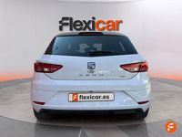 Usado Seat Leon Style 130 CV (95 kW) 2019 Blanco