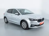 Usado Skoda Fabia Selection 95 CV (69 kW) 2025 Gris / plata Utilitario