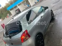 Usado Toyota Yaris 90 CV (66 kW) 2006 Gris / plata Berlina