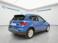 Usado Seat Arona Xperience 110 CV (80 kW) 2023 Azul SUV
