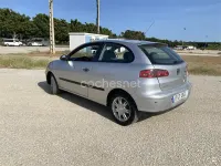 Usado Seat Ibiza 64 CV (47 kW) 2004 Gris / plata Utilitario