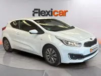 Käytetty Kia Ceed 120 HP (88 kW) 2018 Valkoinen Viistoperä