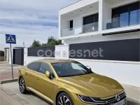 Usado VW Arteon R-line 239 CV (175 kW) 2018 Amarillo Utilitario