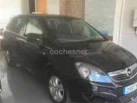 Usado Opel Zafira Enjoy Plus 125 CV (91 kW) 2011 Negro Monovolumen