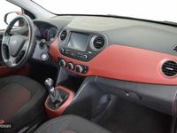 Usado Hyundai i10 66 CV (48 kW) 2019 Rojo Utilitario