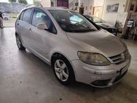 Usado VW Golf Plus Cross Highline 140 CV (102 kW) 2008 Gris / plata Monovolumen