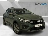 Usado Dacia Sandero Expression 101 CV (74 kW) 2023 Verde Berlina