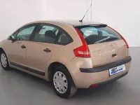 Usado Citroën C4 92 CV (67 kW) 2006 Amarillo Berlina