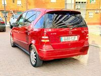 Usado Mercedes A170 Avantgarde 95 CV (69 kW) 2004 Granate Monovolumen