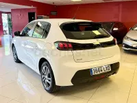 Usado Peugeot 208 Active 100 CV (73 kW) 2022 Blanco Utilitario