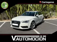 Käytetty Audi A3 Attraction 125 HP (91 kW) 2015 Valkoinen Sedan