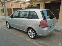 Usado Opel Zafira Essentia 100 CV (73 kW) 2007 Gris / plata Monovolumen