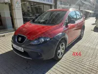 Usado Seat Altea 170 CV (125 kW) 2008 Rojo Monovolumen