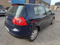 Usado VW Golf IV Trendline 105 CV (77 kW) 2005 Azul Berlina