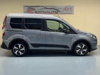 Usado Ford Tourneo Active 120 CV (88 kW) 2021 Gris Monovolumen