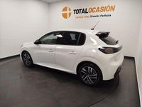 Usado Peugeot 208 Allure 100 CV (73 kW) 2021 Blanco Utilitario