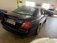 Usado Mercedes E280 Classic 190 CV (139 kW) 2009 Azul Berlina