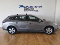 Usado Renault Mégane III Dynamique 105 CV (77 kW) 2010 Gris / plata Berlina