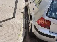 Usado VW Golf IV Conceptline 90 CV (66 kW) 2001 Gris / plata Berlina