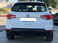 Usado Seat Arona Style Plus 110 CV (80 kW) 2022 Blanco SUV