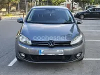 Usado VW Golf VII 105 CV (77 kW) 2012 Gris / plata Berlina