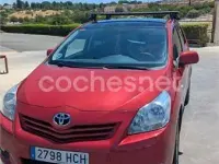 Usado Toyota Verso Active 126 CV (92 kW) 2011 Rojo Monovolumen