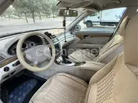Usado Mercedes E320 Elegance 204 CV (150 kW) 2004 Negro Familiar