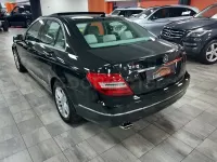 Usado Mercedes C220 Avantgarde 170 CV (125 kW) 2013 Negro Berlina