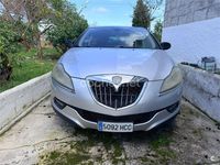 Usado Lancia Delta 190 CV (139 kW) 2011 Gris / plata Utilitario