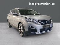Usado Peugeot 5008 Allure 130 CV (95 kW) 2020 Marrón Monovolumen