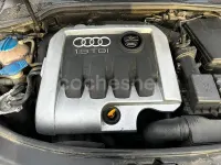 Usado Audi A3 Ambition 100 CV (73 kW) 2003 Negro Utilitario