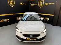 Usado Seat Leon Style 115 CV (84 kW) 2021 Blanco Berlina