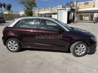Usado Audi A1 Sportback Attraction 90 CV (66 kW) 2013 Granate Utilitario
