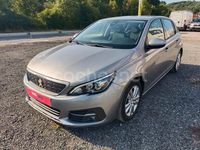 Usado Peugeot 308 Active 100 CV (73 kW) 2020 Gris / plata Berlina