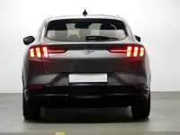 Usado Ford Mustang Mach-E Premium 216 kW (294 CV) 2023 Gris SUV